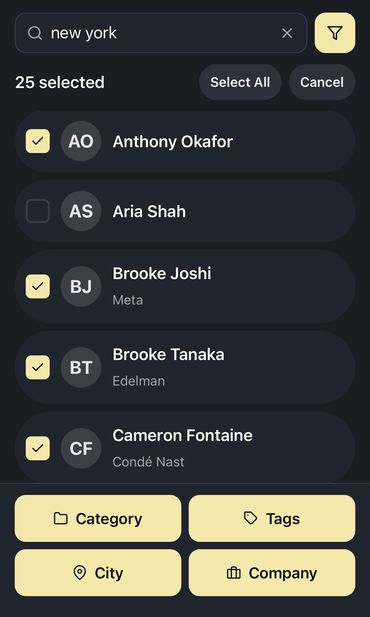 Qillo bulk select contacts
